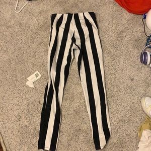 Black and white striped skinny pants